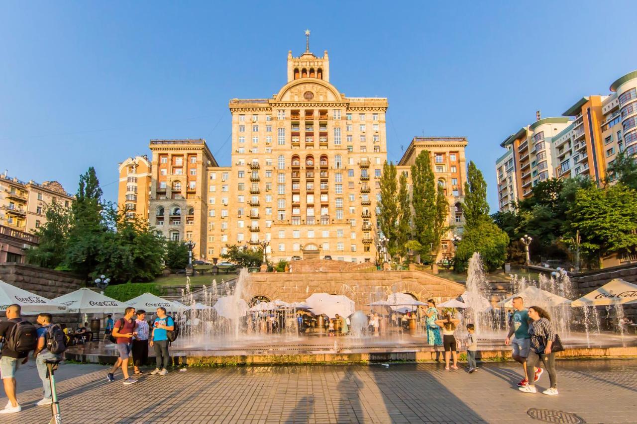 3-Room Apartments On Khreshchatyk. Building With Star Κίεβο Εξωτερικό φωτογραφία